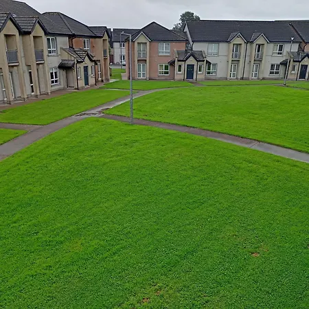 Student Village 5 Minutes From Centre